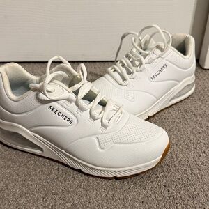 Skechers White Athletic Shoes